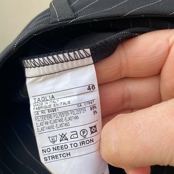 United Colours of Benetton Suit - Picture 6 of 6